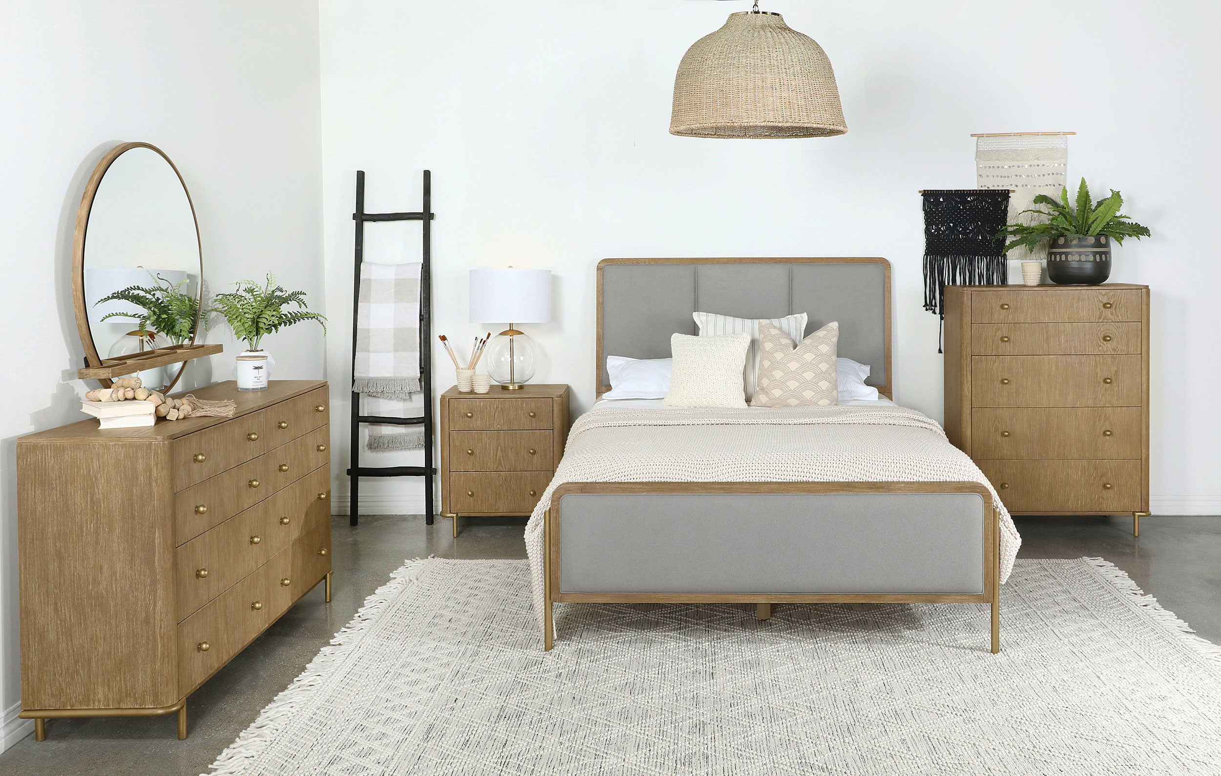 Arini Bedroom Set