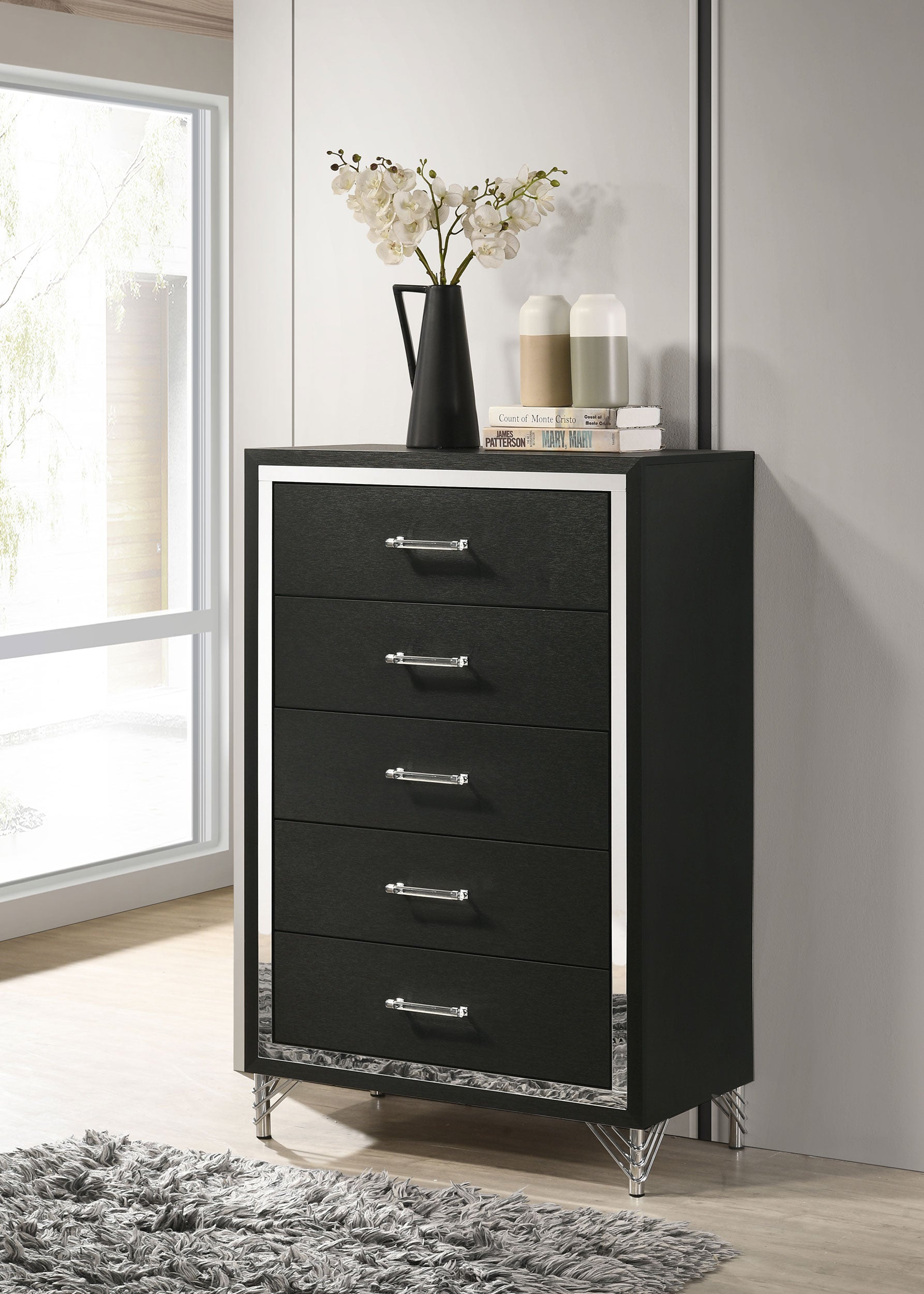 Lucia Chest of Drawers