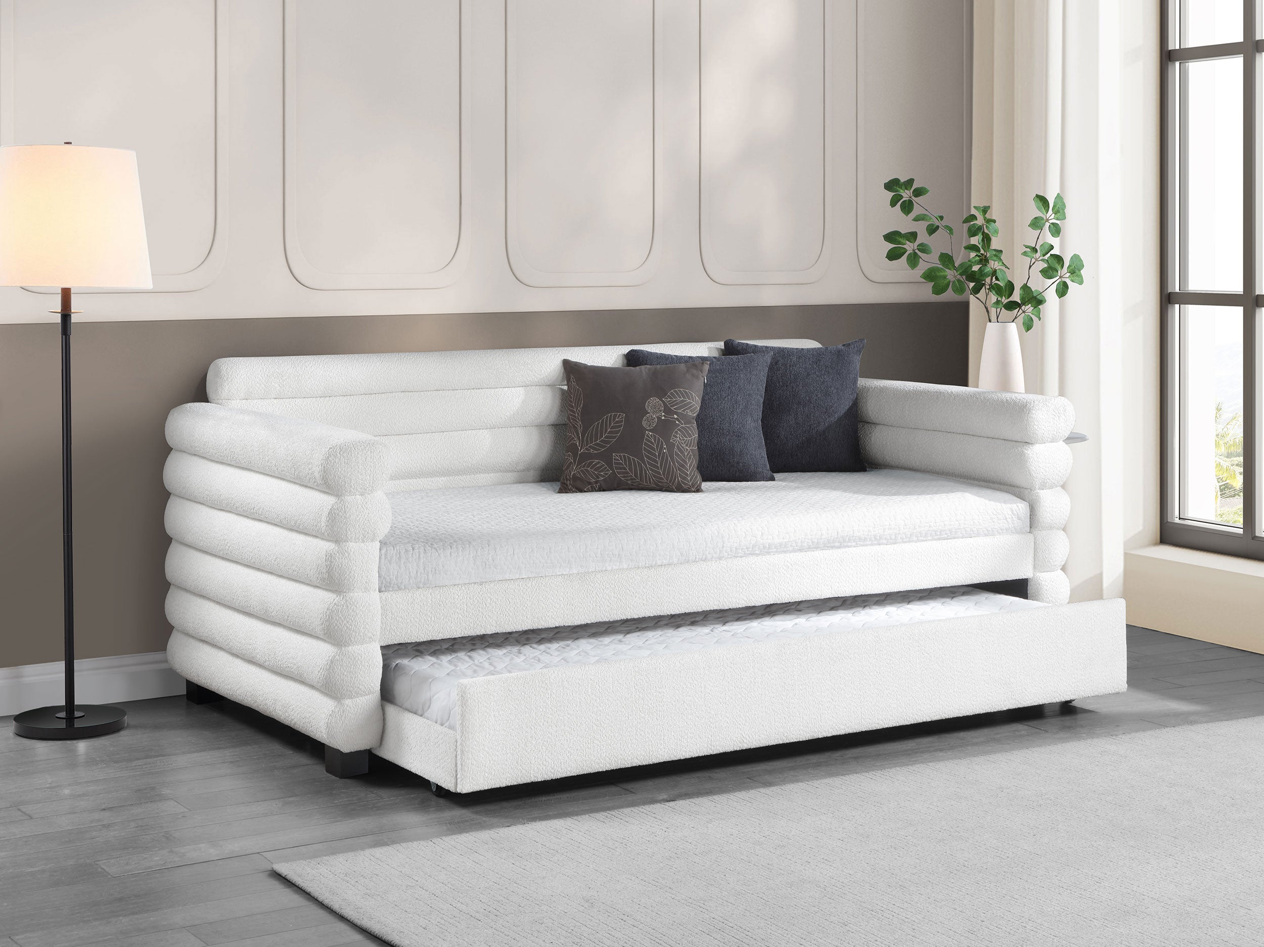 Patricia Daybed with Trundle