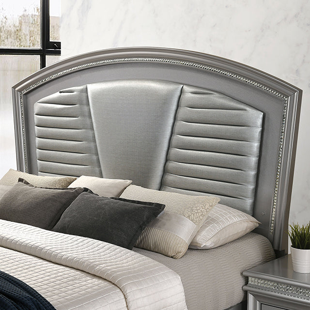 Maddie Queen Bedroom Set