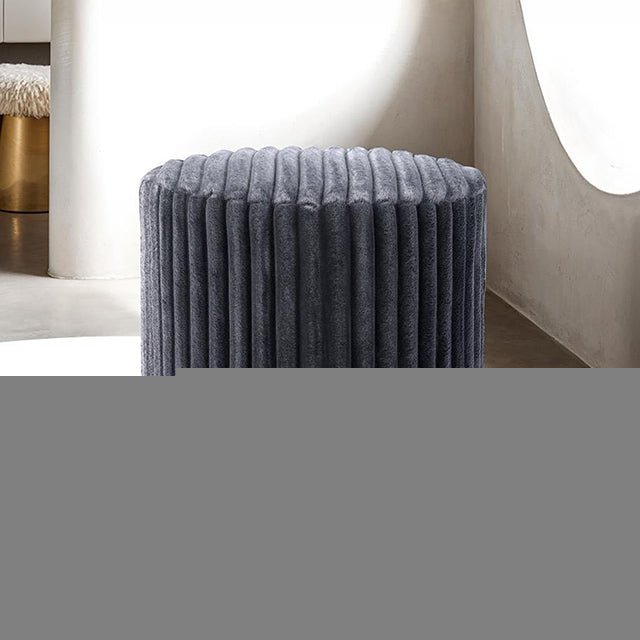 Yolanda Stool