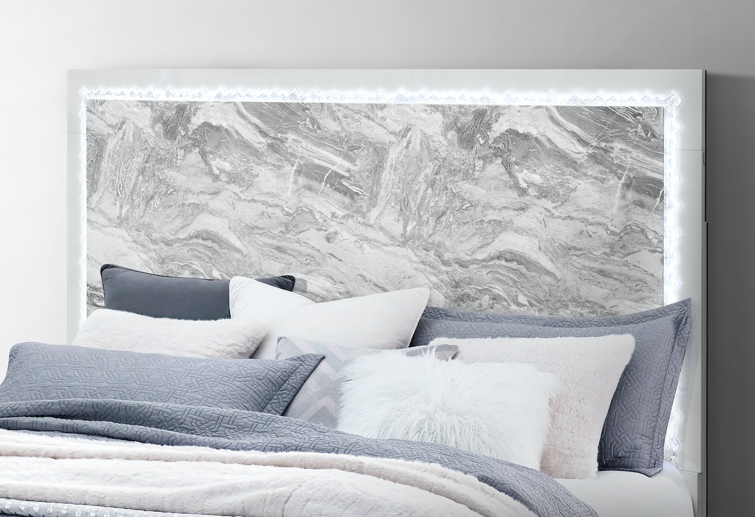NAOMI SILVER MARBLE FULL BED GROUP