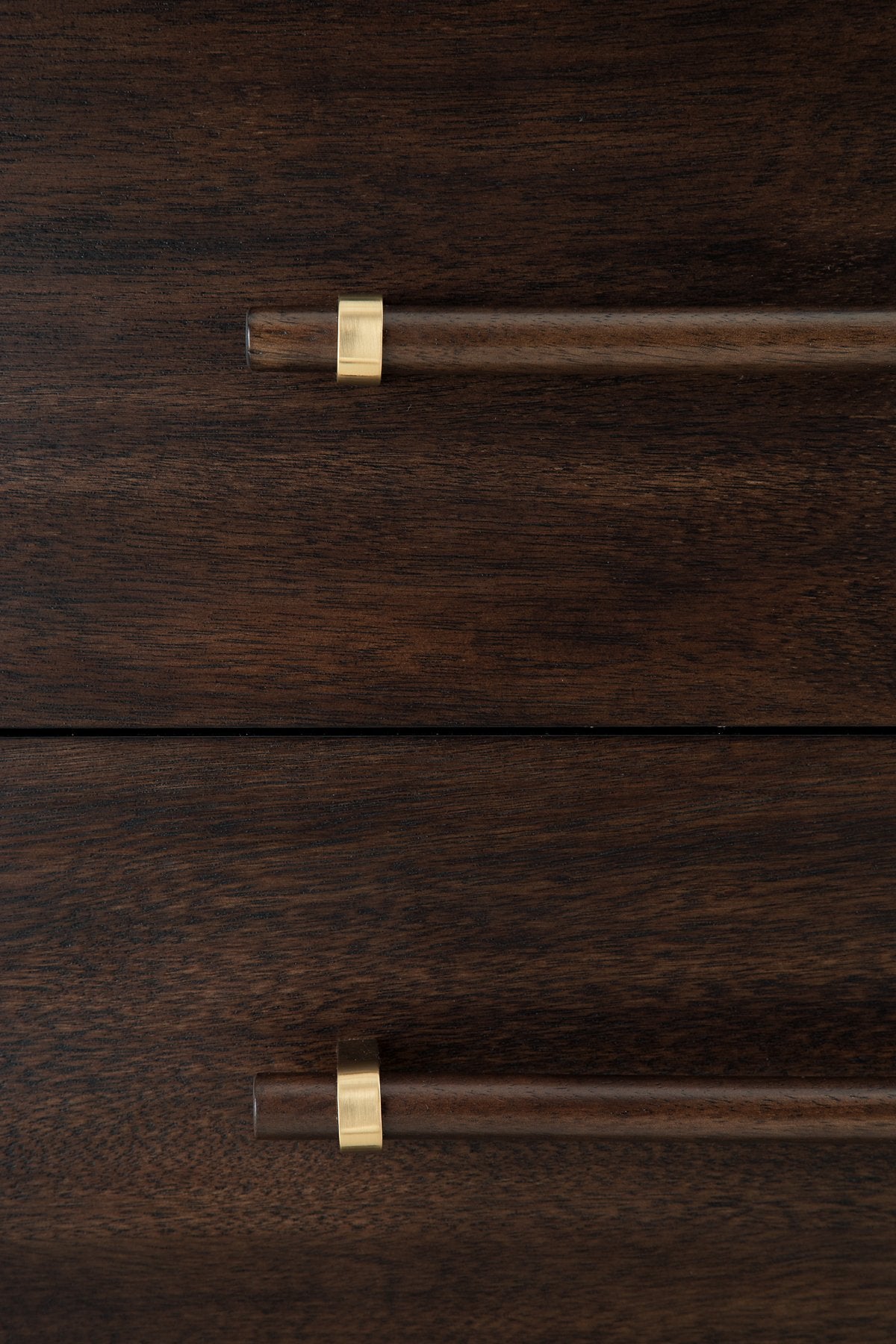 Dantenton Nightstand