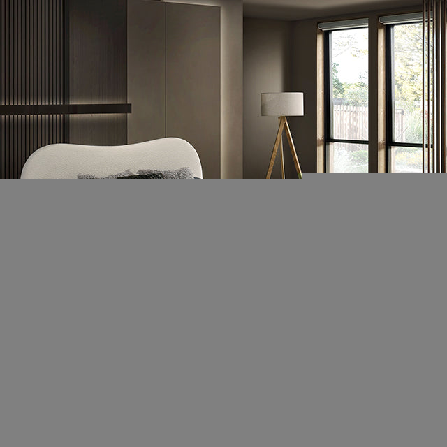 Grimsby E.King Bed
