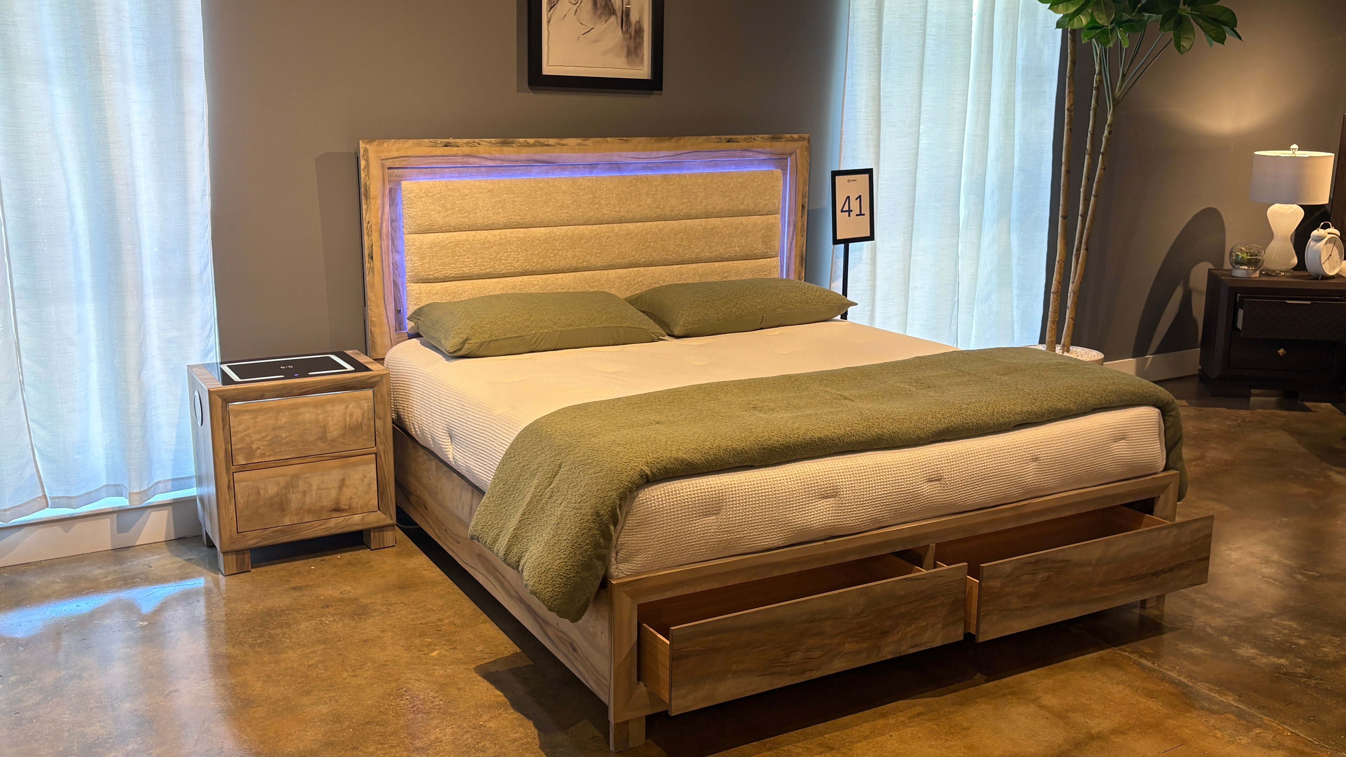 CALLIE BROWN FULL BED GROUP