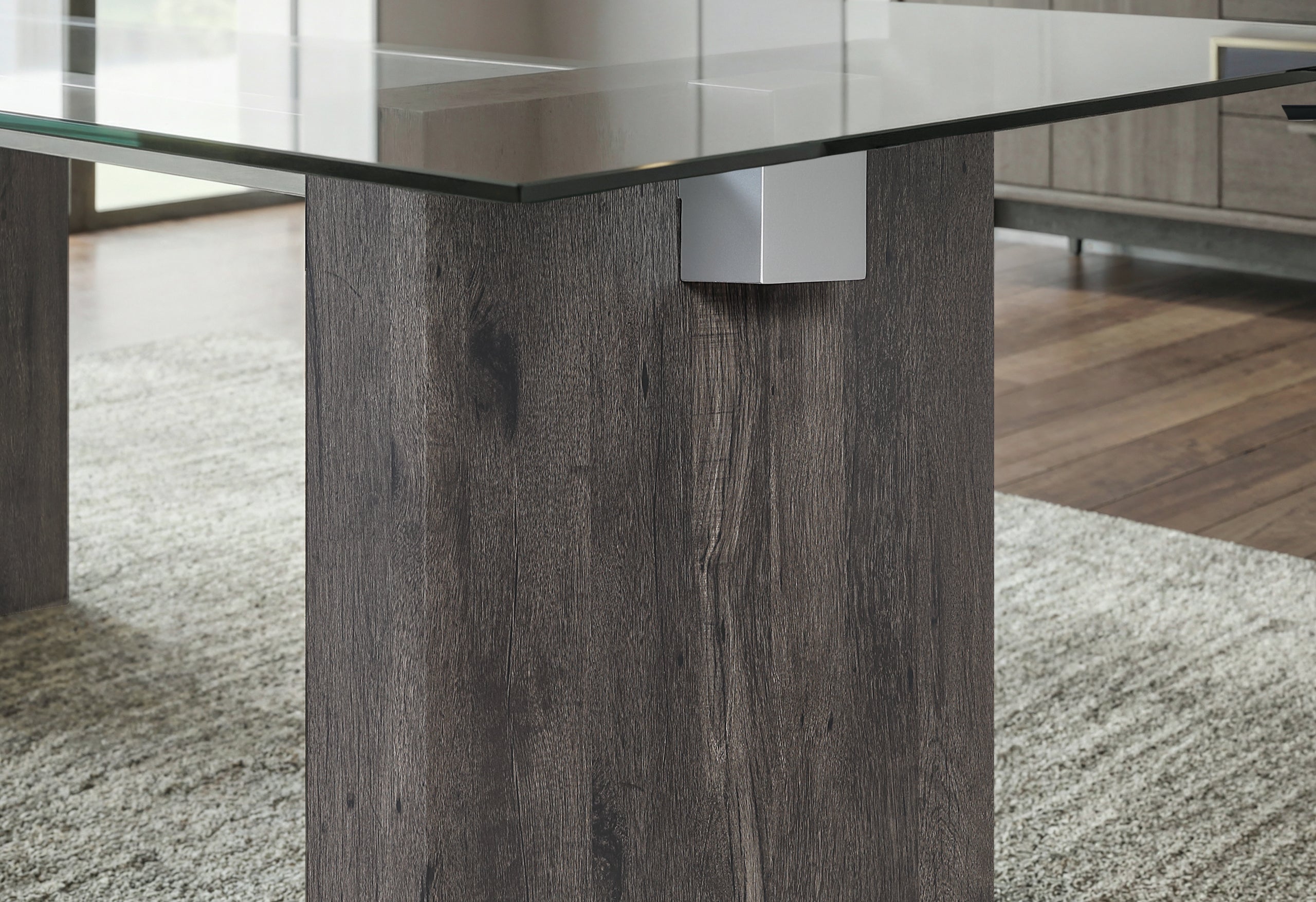 D4238 DINING TABLE AND 4 D4239 DINING CHAIRS